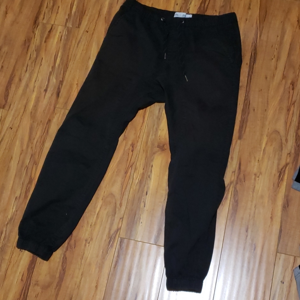 Black Joggers (32 / 31)